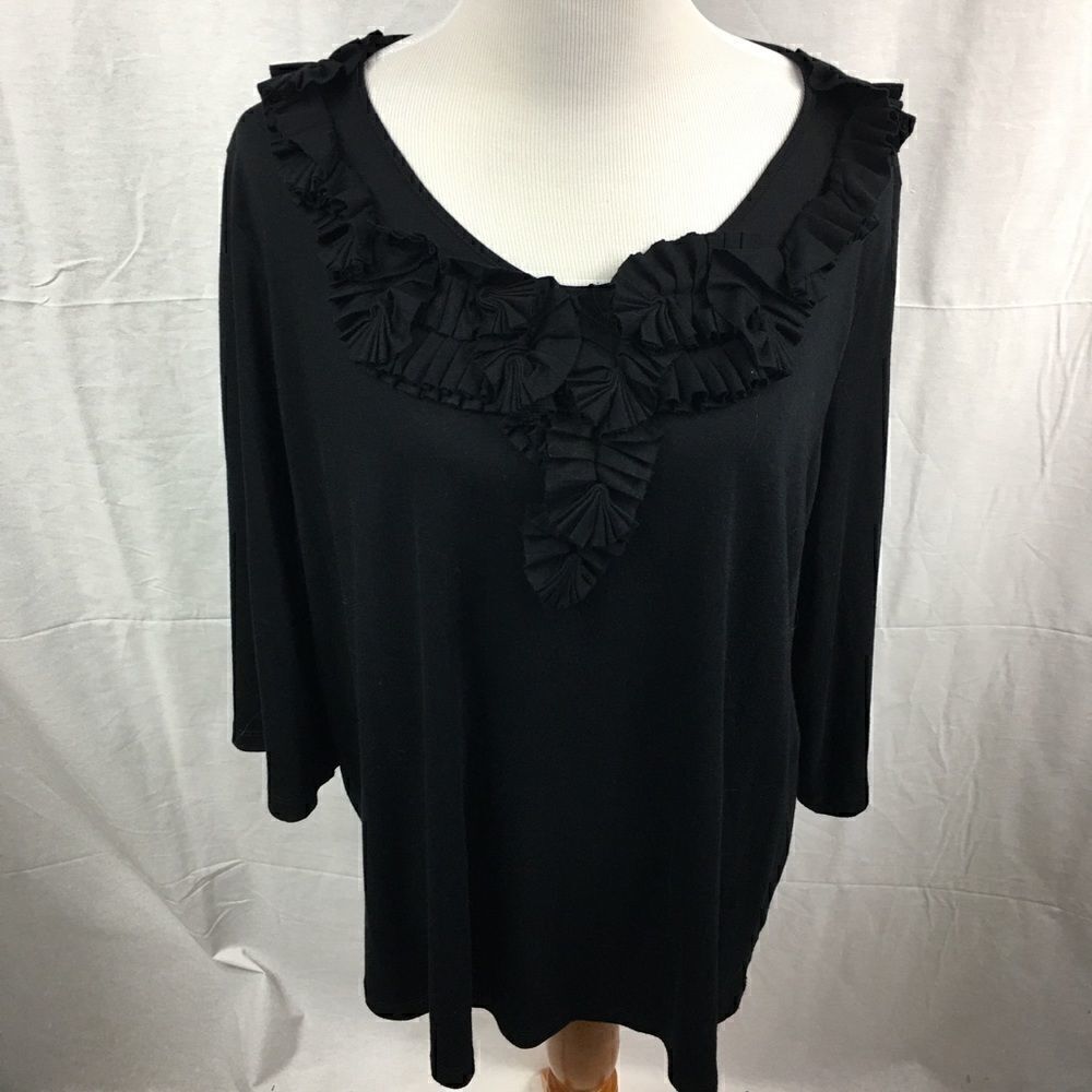 3X Design History Top black long sleeved Star ruffled v neckline soft flowy